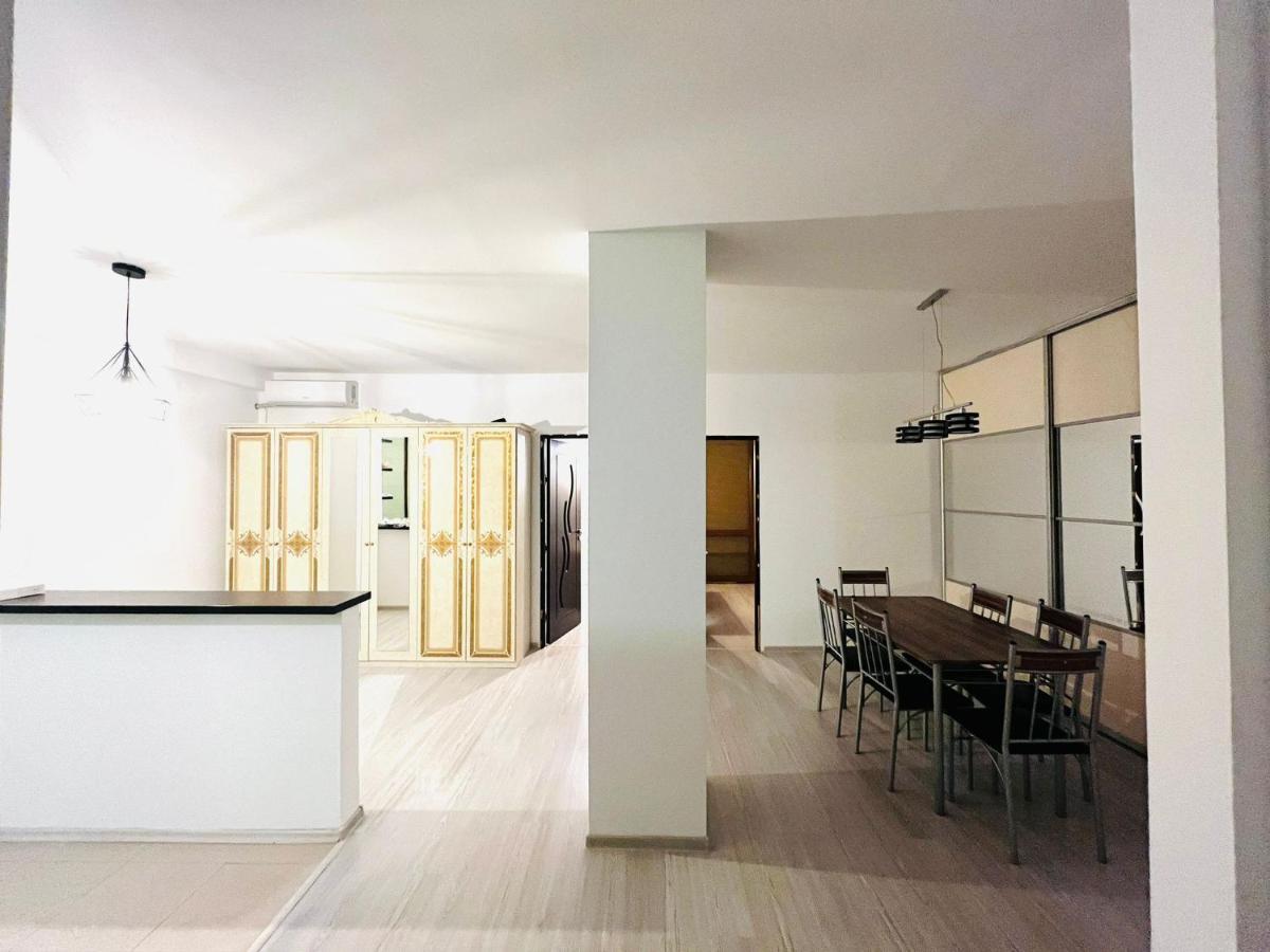 Confortmodern Flat3 Rooms Bacau Ngoại thất bức ảnh