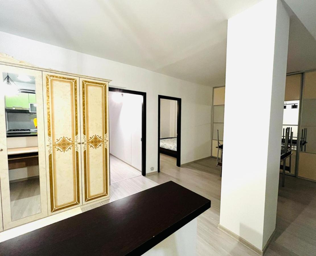 Confortmodern Flat3 Rooms Bacau Ngoại thất bức ảnh